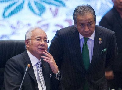 Malaysian Prime Minister Najib Razak and Foreign Minister Anifah Aman during the plenary session of the ASEAN summit in Kuala Lumpur, Malaysia, 21 November 2015. (Photo: AAP).